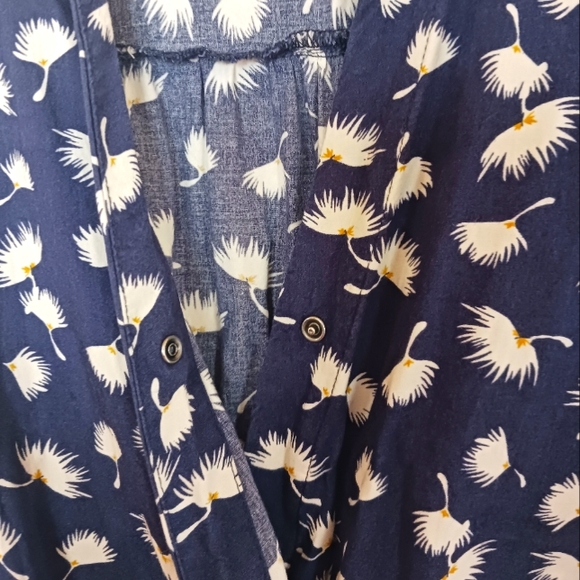 FINAL SALE! Old Navy Blue & White Dandelion Print Jumpsuit - S - Picture 4 of 11